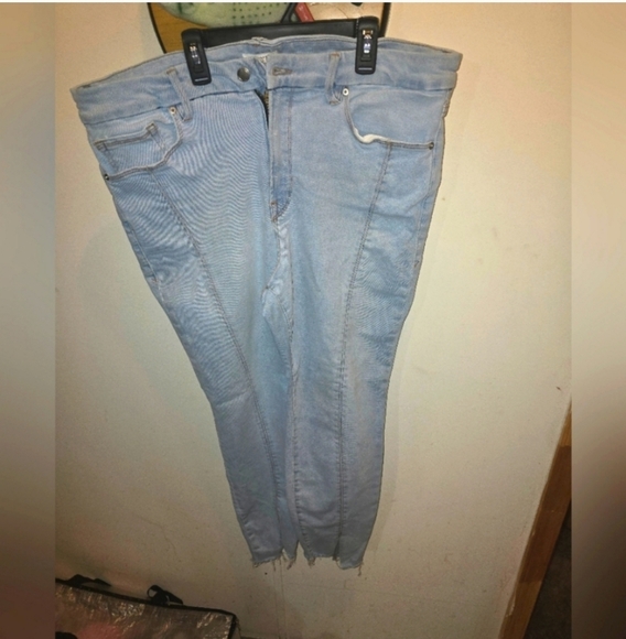 🍁🍂Good american 18 Good Legs Jagged Edge Jeans - Picture 3 of 5